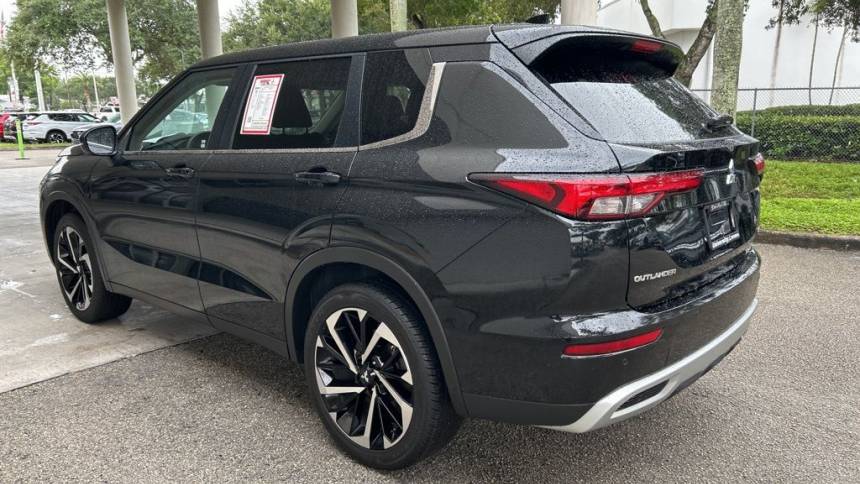 2024 mitsubishi outlander se