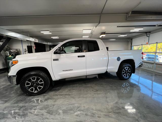 2017 toyota tundra sr5