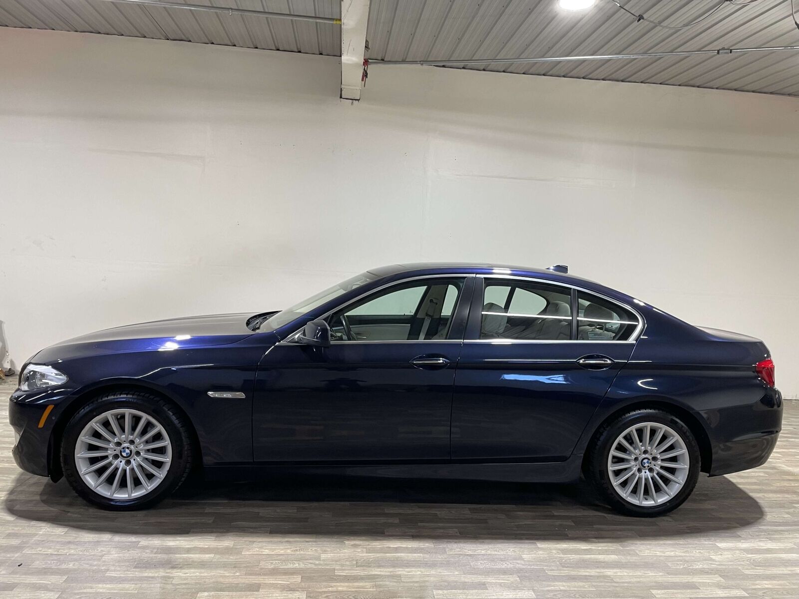2013 bmw 5-series xdrive