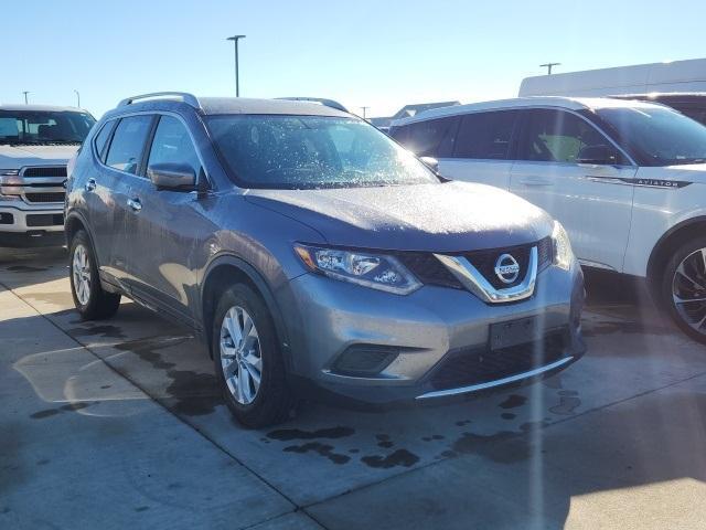 2016 nissan rogue sv