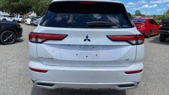 2024 Mitsubishi Outlander