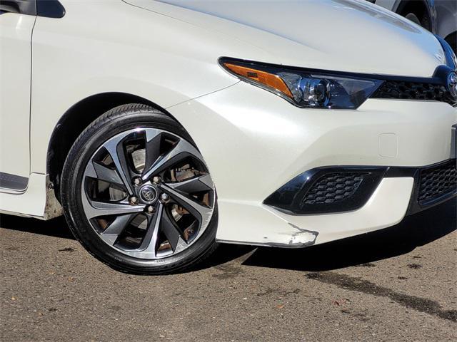 2017 toyota corolla im base