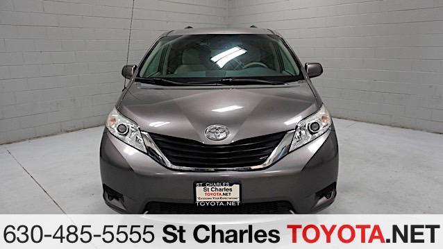 2013 toyota sienna le