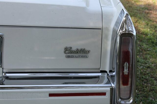 1991 cadillac brougham only 58,000 miles white 4d sedan rwd 5.0l