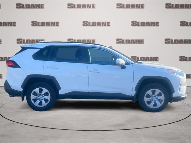 2021 toyota rav4 le