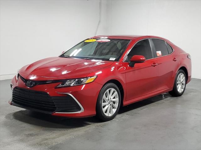 2024 toyota camry le