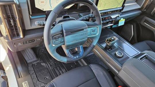 2025 GMC Hummer EV