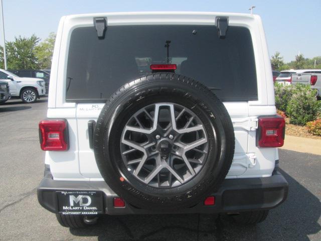 2024 jeep wrangler 4-door sahara 4x4