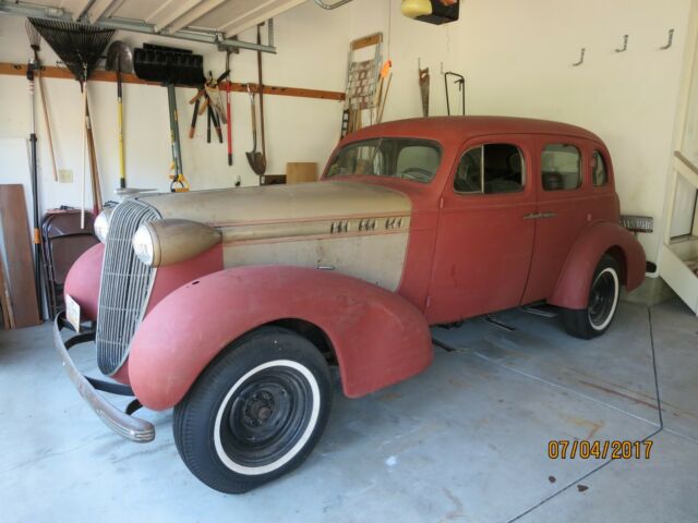 1936 oldsmobile straight 8 touring sedan model l36
