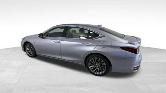 2025 Lexus ES