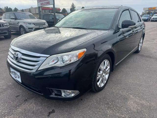 2011 toyota avalon base