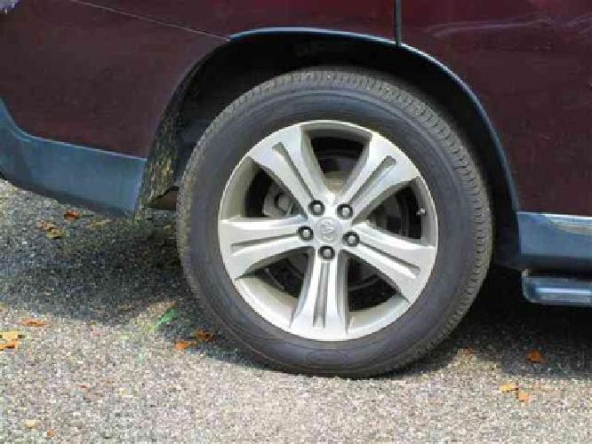 2011 toyota highlander limited in gloucester, va