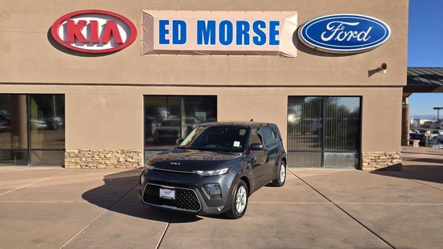 2022 kia soul lx