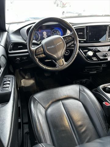 2019 chrysler pacifica touring-l plus