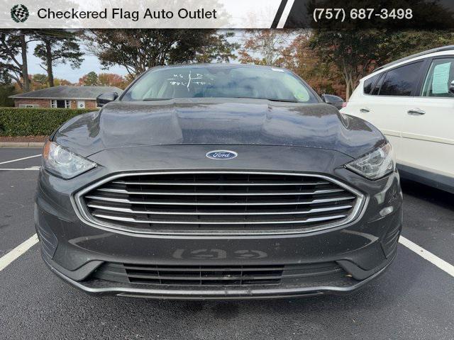 2020 ford fusion se