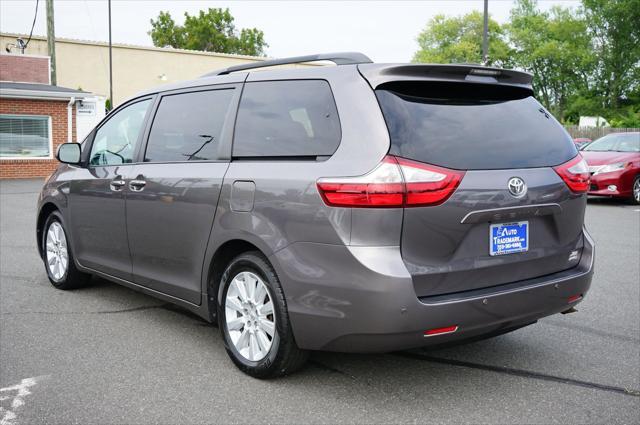 2015 toyota sienna limited