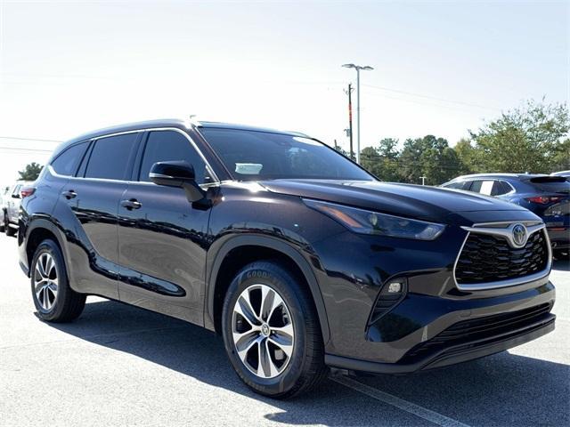2022 toyota highlander hybrid xle