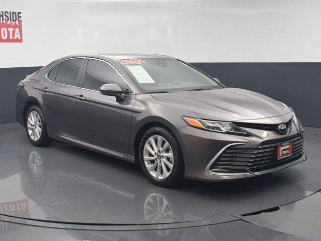 2023 toyota camry le