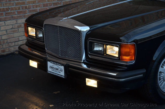 fog lights !!! low miles !!! excellent color combo !!! wow !!! low miles unspeci
