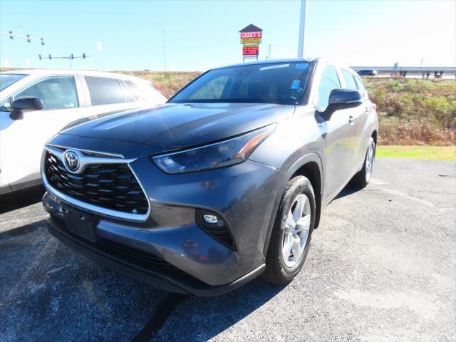 2024 toyota highlander le