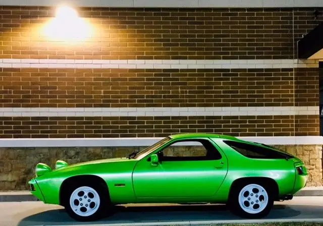 no reserve!-'78 porsche 928 - row, mechanically sound and stunning!!