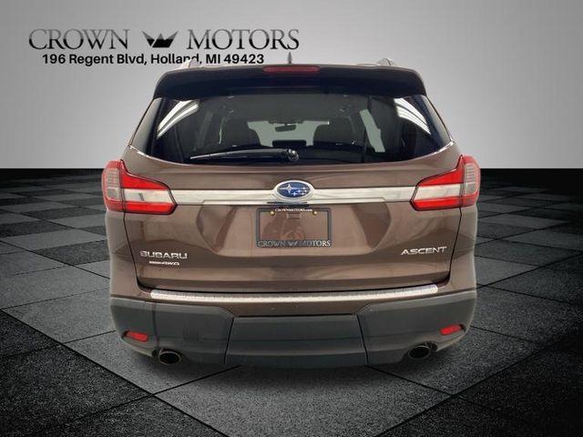 2019 subaru ascent premium 8-passenger