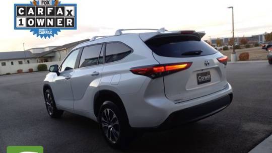 2023 toyota highlander hybrid xle