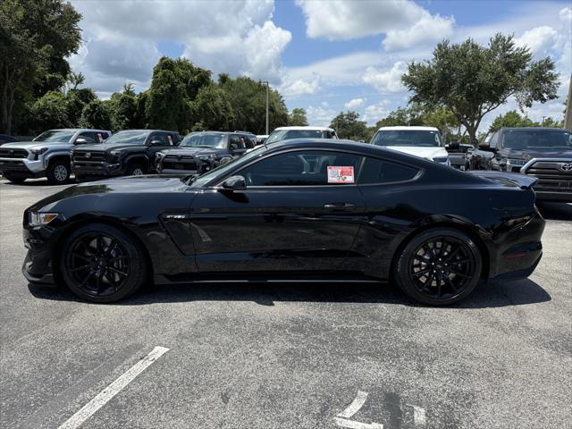2017 ford shelby gt350 base