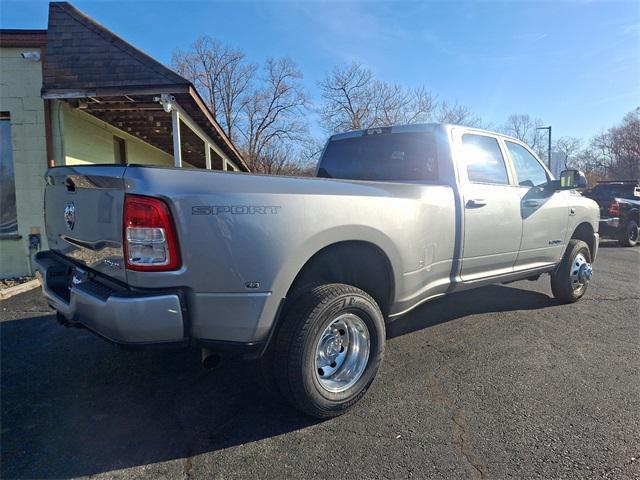 2022 ram 3500 big horn crew cab 4x4 8' box