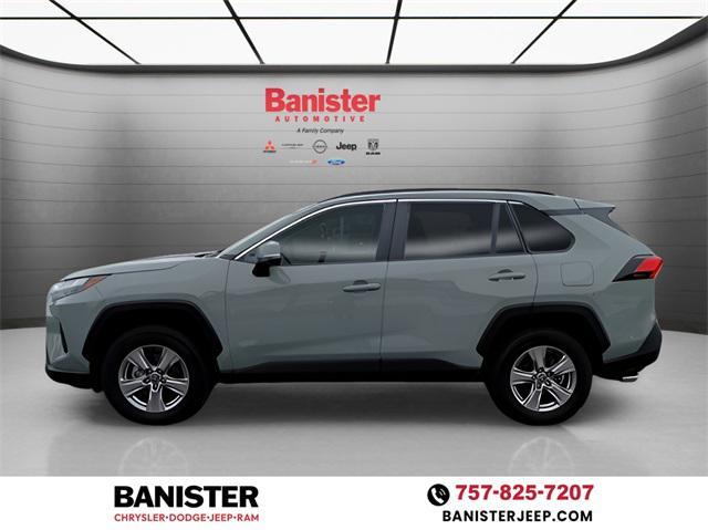2023 toyota rav4 xle