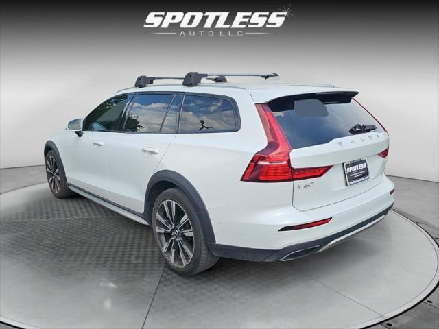 2020 volvo v60 cross country t5