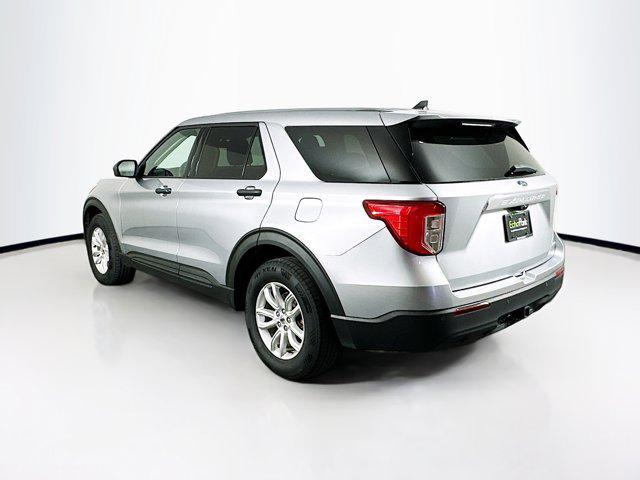 2021 ford explorer base
