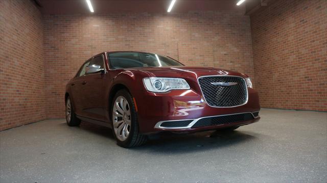 2018 chrysler 300 touring