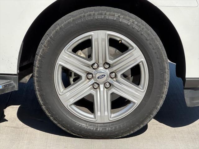 2021 ford expedition xlt