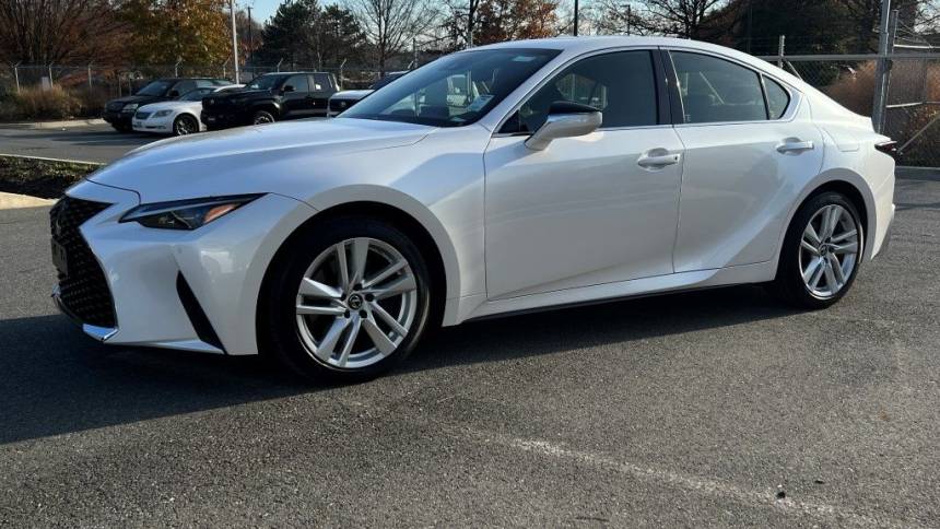 2021 lexus is 300 base