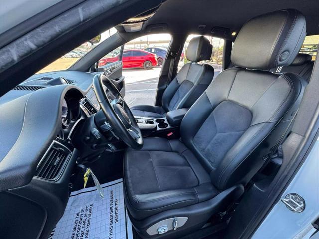 2018 porsche macan base