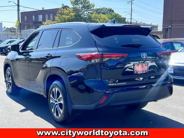 2022 toyota highlander xle