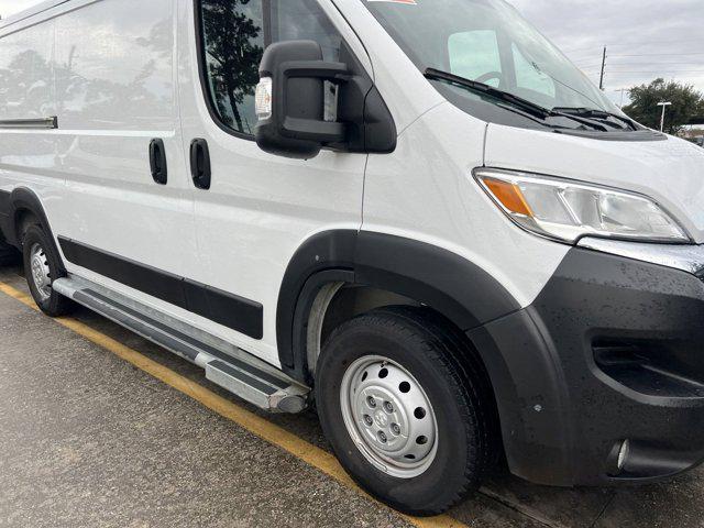 2023 ram promaster 2500 base