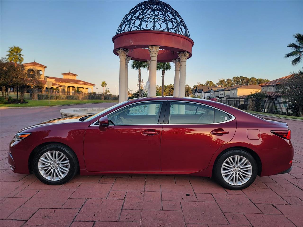 2017 lexus es350