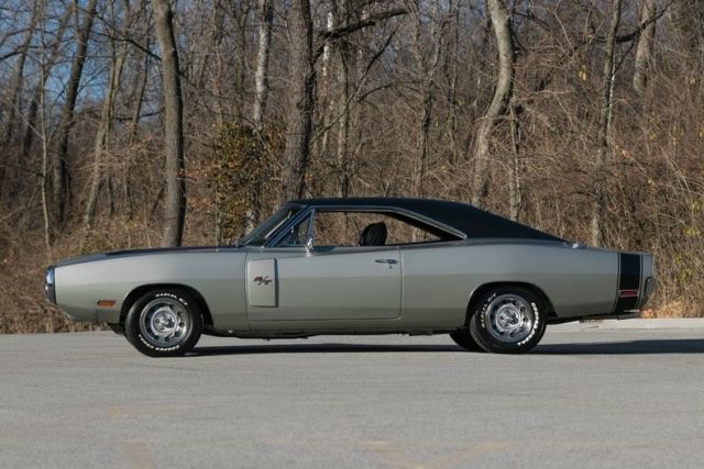 1970 dodge charger r/t 440 v8 4 speed factory a/c car