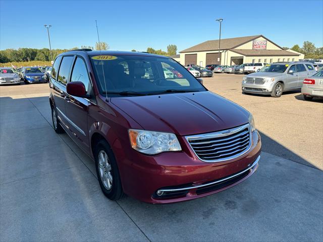 2012 chrysler town & country touring