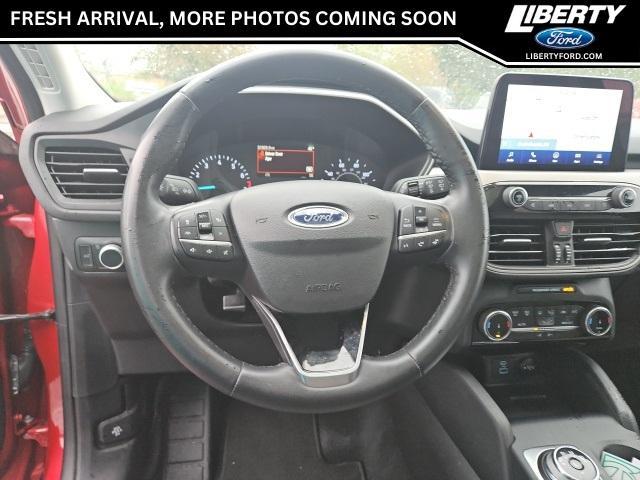 2022 ford escape se