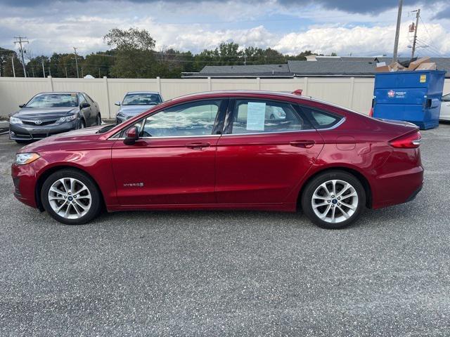 2019 ford fusion hybrid se
