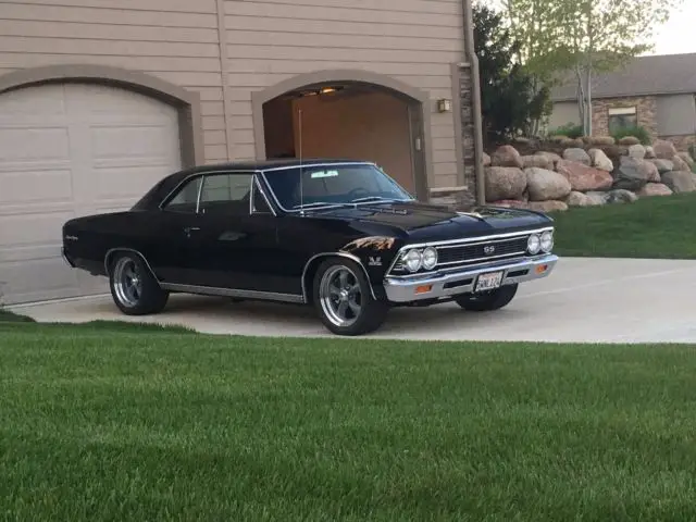 1966 chevy chevelle ss 396 c.i. v8 tremec manual 6 speed a/c restored!