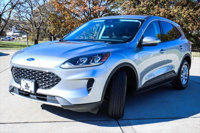 2021 ford escape se