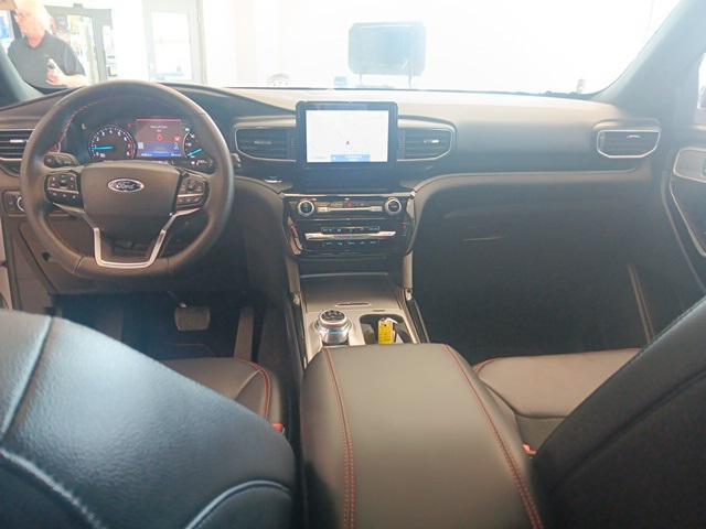 2023 ford explorer st-line
