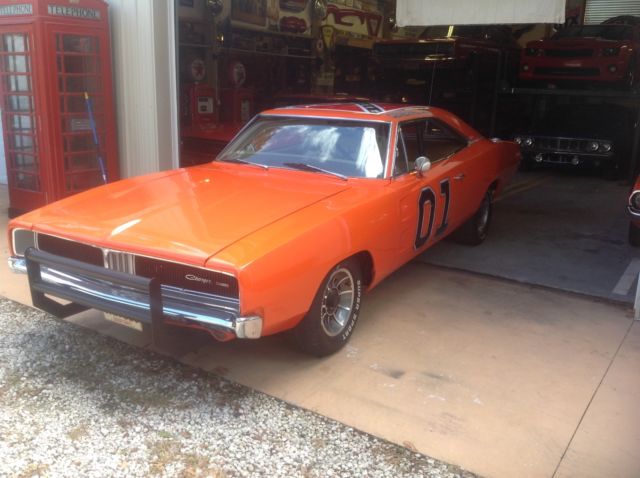 1969 dodge charger general lee signed by almost entire cast great movie prop