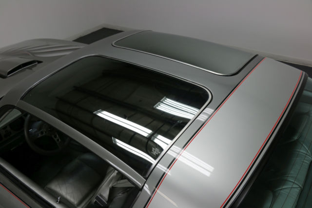 10th anniversary - t-top - original 403 v8 - original trans. - a/c - rust free