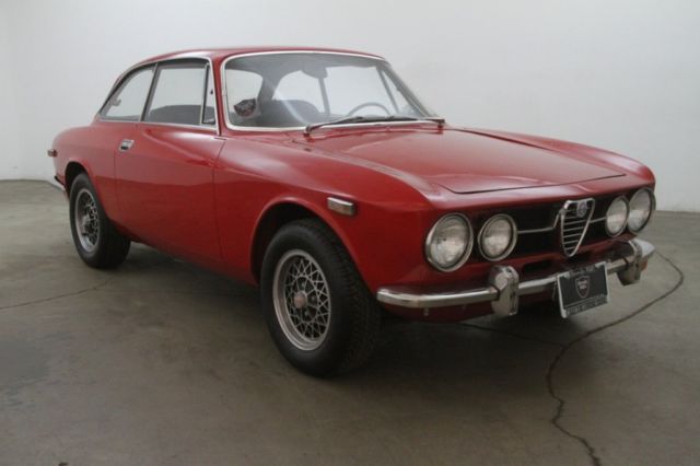 71 alfa romeo 1750 gtv 5 speed fuel injection chrome bumpers straight body