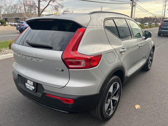2024 volvo xc40 b5 plus dark theme